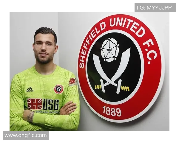 《从草根到巅峰 足球球星背后的奋斗与传奇故事》